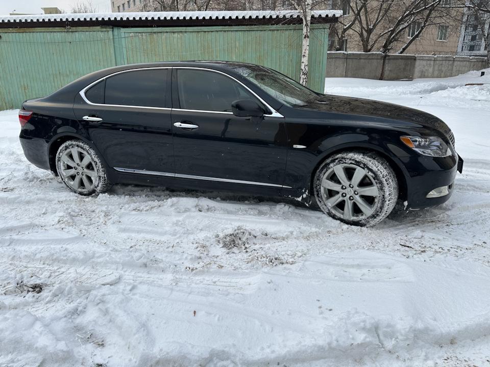 Фото в бортжурнале Lexus LS 600h
